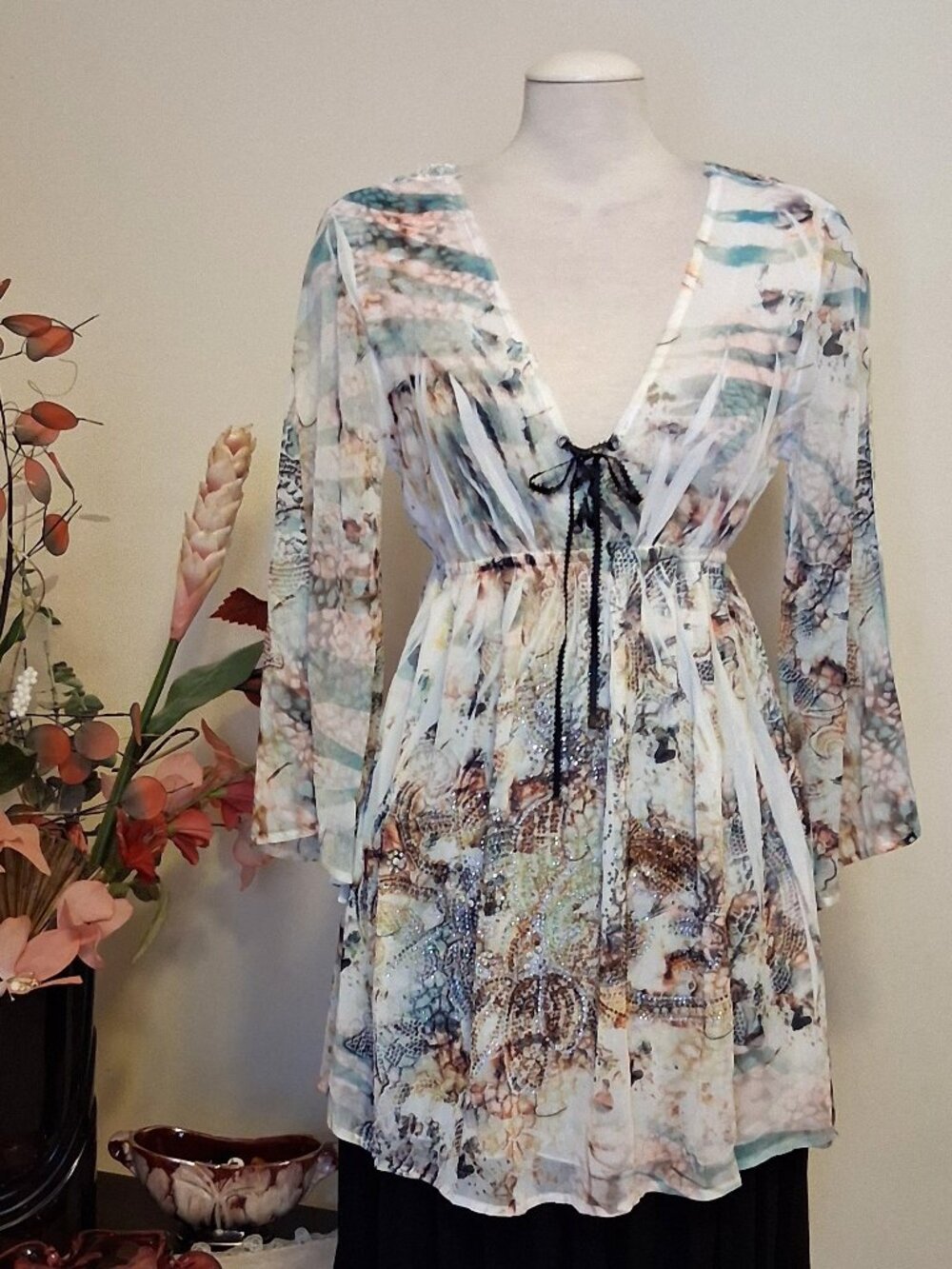 NWOT NESS Well Tailored Colorful Printed Long Sleeve Summer Mini Dress 8